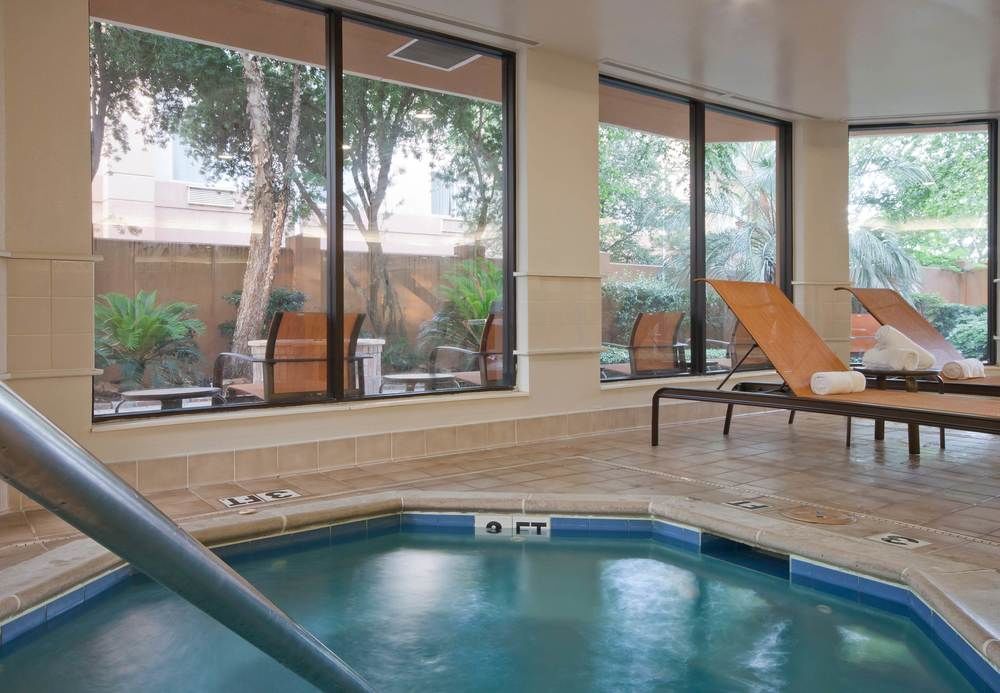 Courtyard Beaumont Hotel Exterior foto